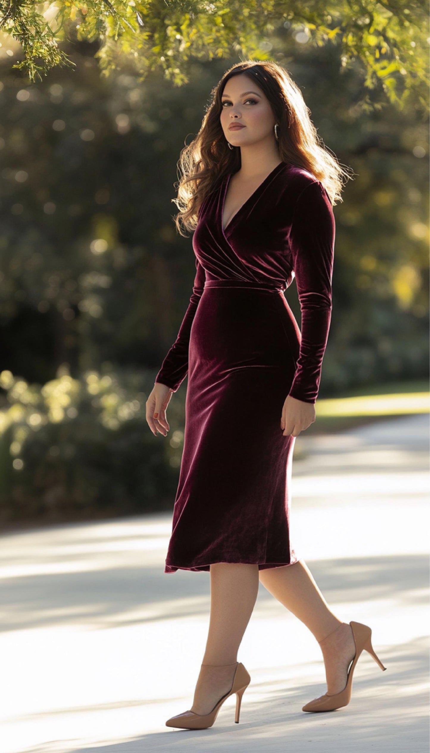 Chianti Velvet Long Wrap - Vintage Style Bridal and Bridesmaids Robe - Luxurious Women's Velvet and Velour Wrap for Weddings