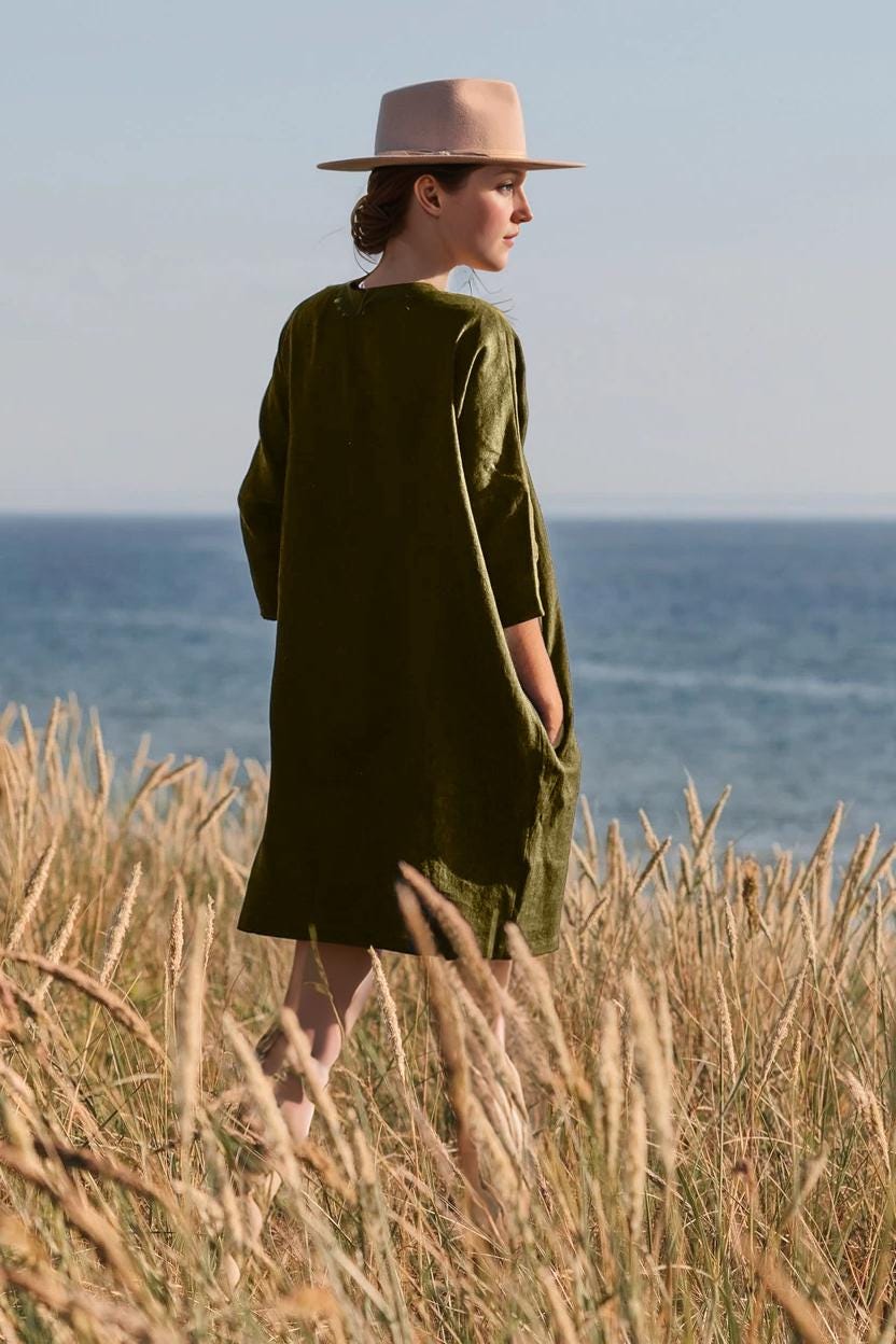 Elegant Green Linen Shift Dress, Long Sleeve Relaxed Fit, Womenâ€™s Boho Fall Dress, Minimalist Casual Dress with Pockets| SKU.25T14T7H