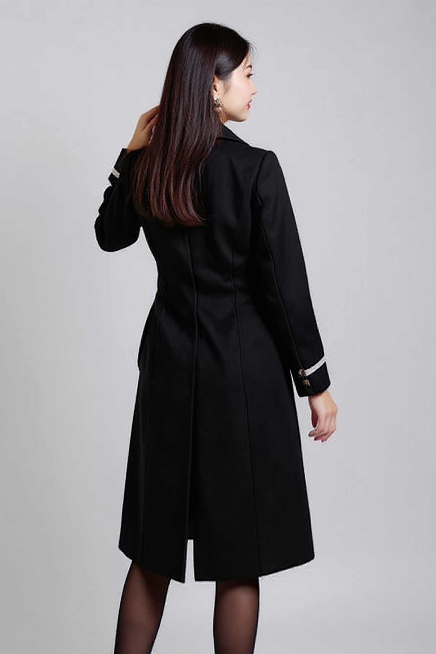 Classic Black Wool Coat – Chic Double-Breasted Overcoat with Tailored Fit | 25T35T4B